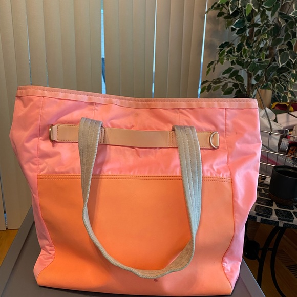 lululemon athletica Handbags - Lululemon Bag